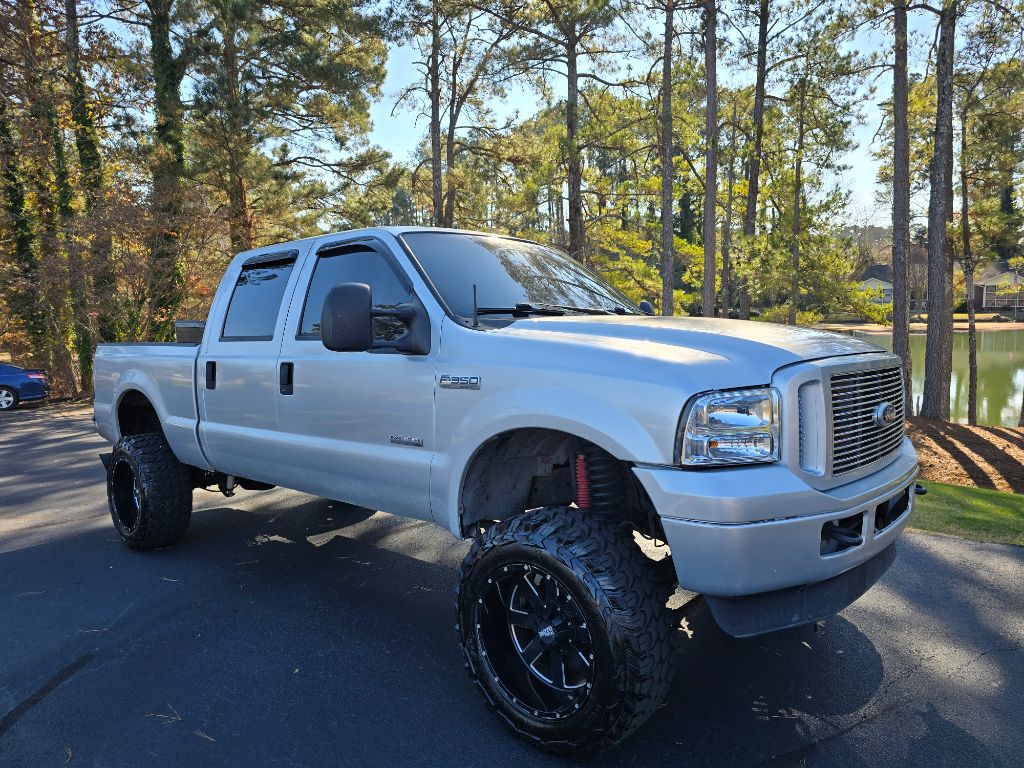 2005 Ford F-350 Super Duty Lariat's photo
