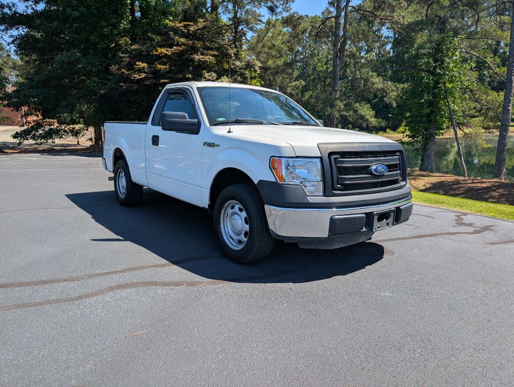 2013 Ford F-150 XL Regular Cab 126-in's photo