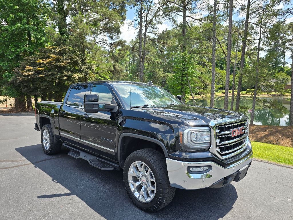 2017 GMC Sierra 4WD Crew Cab Short Box SLT's photo