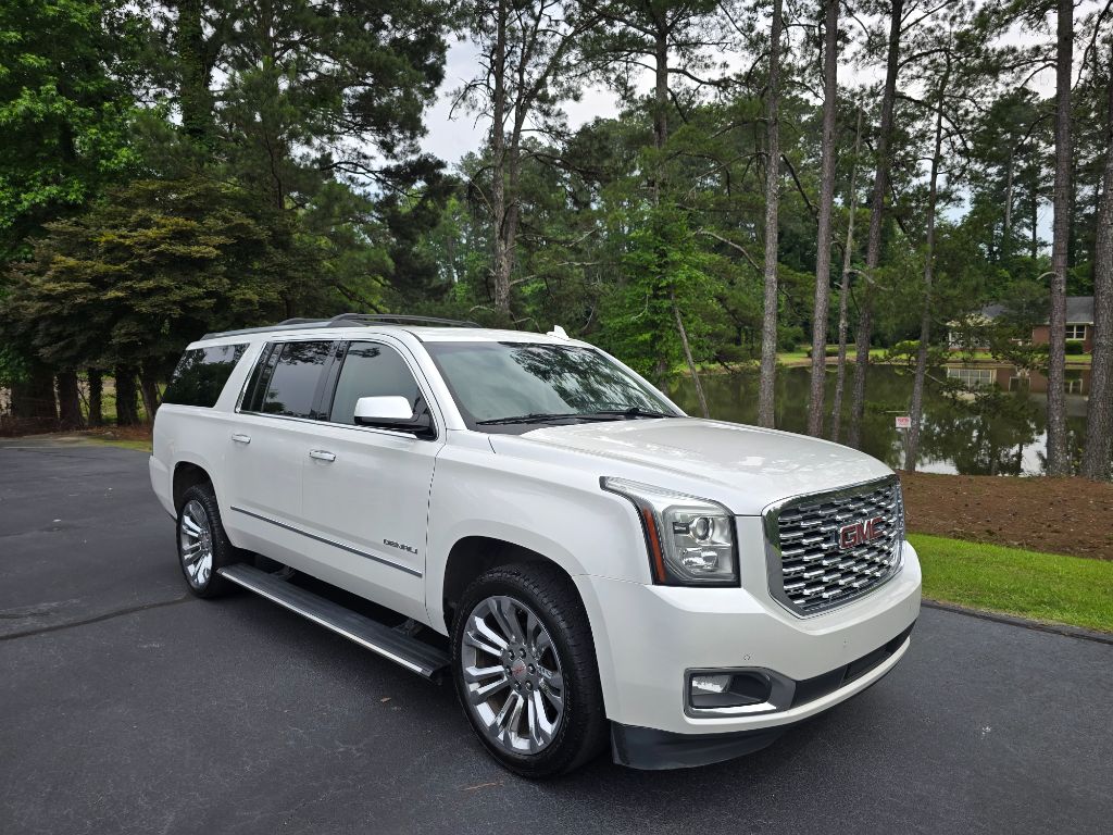 2020 GMC Yukon Denali AWD's photo