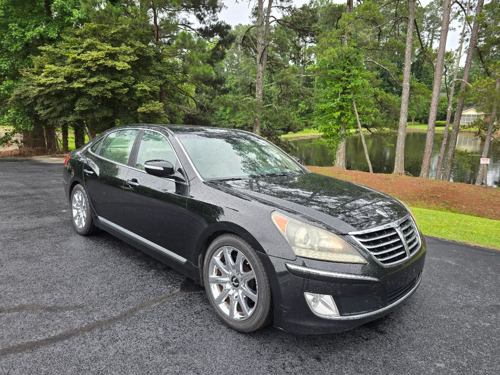 2011 Hyundai Equus Signature's photo