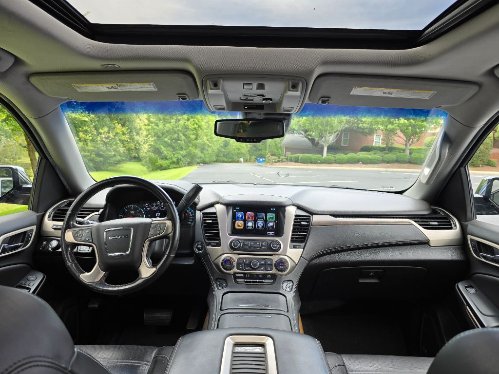 2018 GMC Yukon Denali - Photo 10
